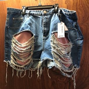 Distressed shorts